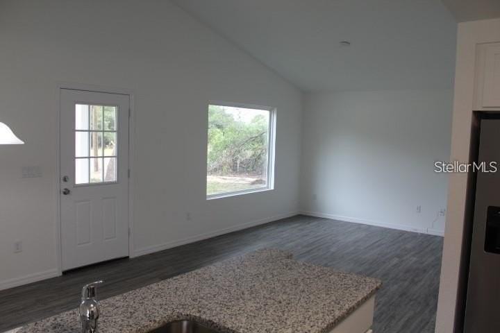 21433 Sw Beach Blvd - Photo 7 of 11