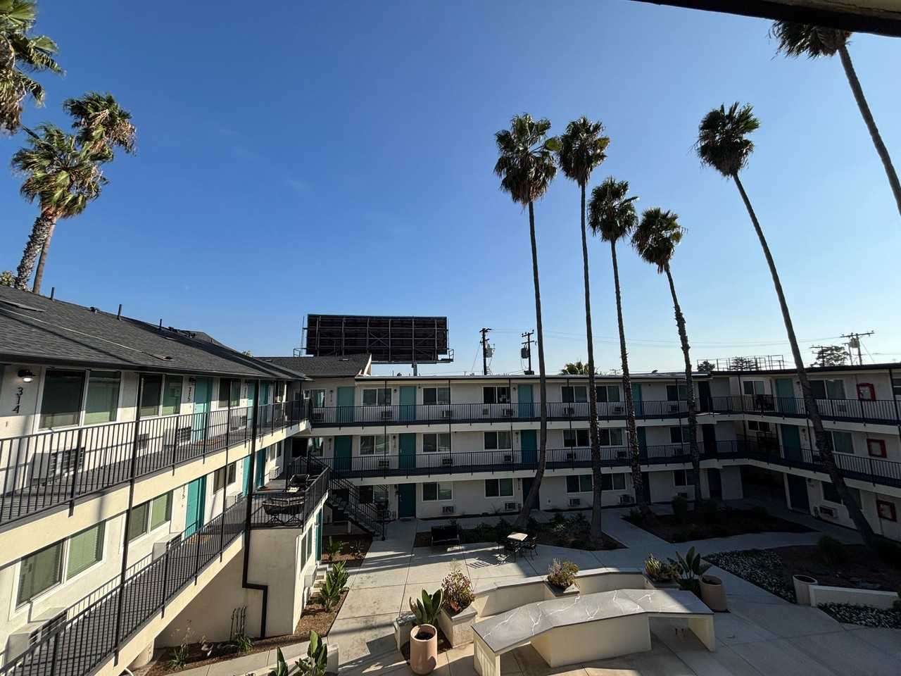 The Jade - Photo 3 of 12