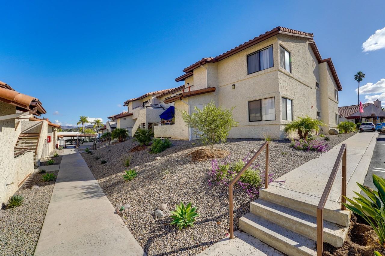 Sycamore Hills Village Apartments - Photo 5 of 18