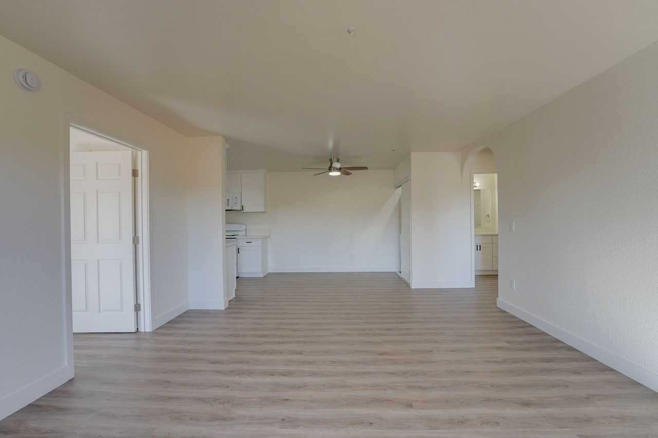 Sycamore Hills Village Apartments - Photo 4 of 18