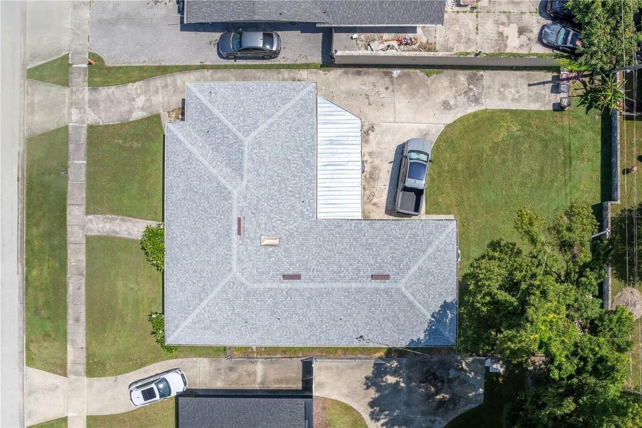 2502 Vine St - Photo 6 of 47