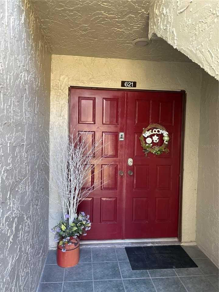 621 Windrush Bay Dr #621 - Photo 3 of 50