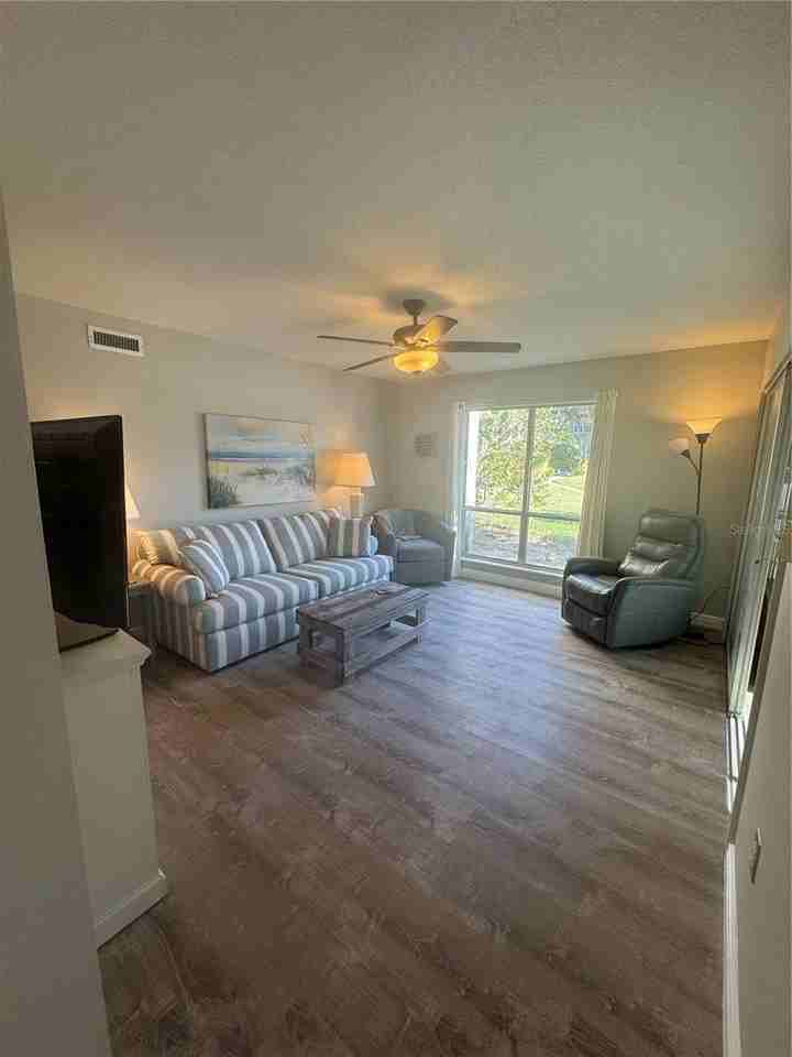 621 Windrush Bay Dr #621 - Photo 6 of 50