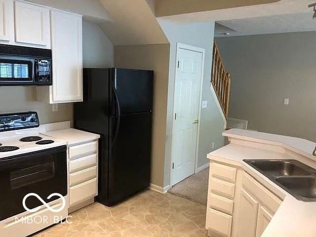 8382 Enclave Blvd - Photo 4 of 8