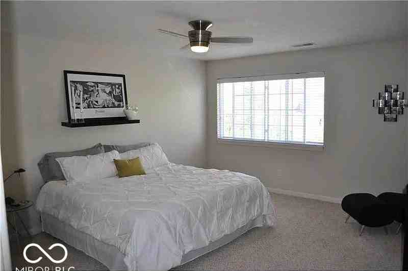 8382 Enclave Blvd - Photo 5 of 8