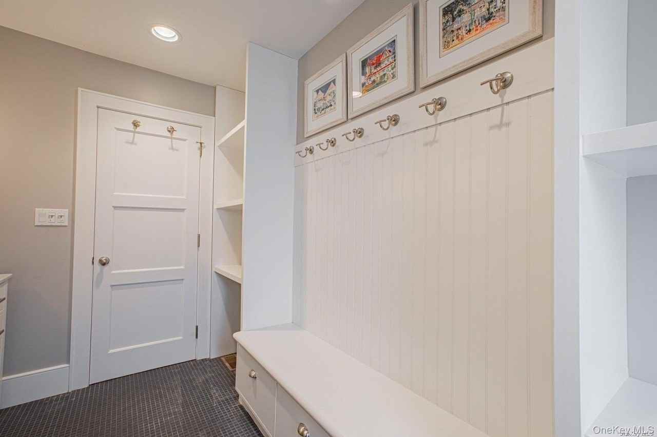 11 Captree Road - Photo 7 of 31