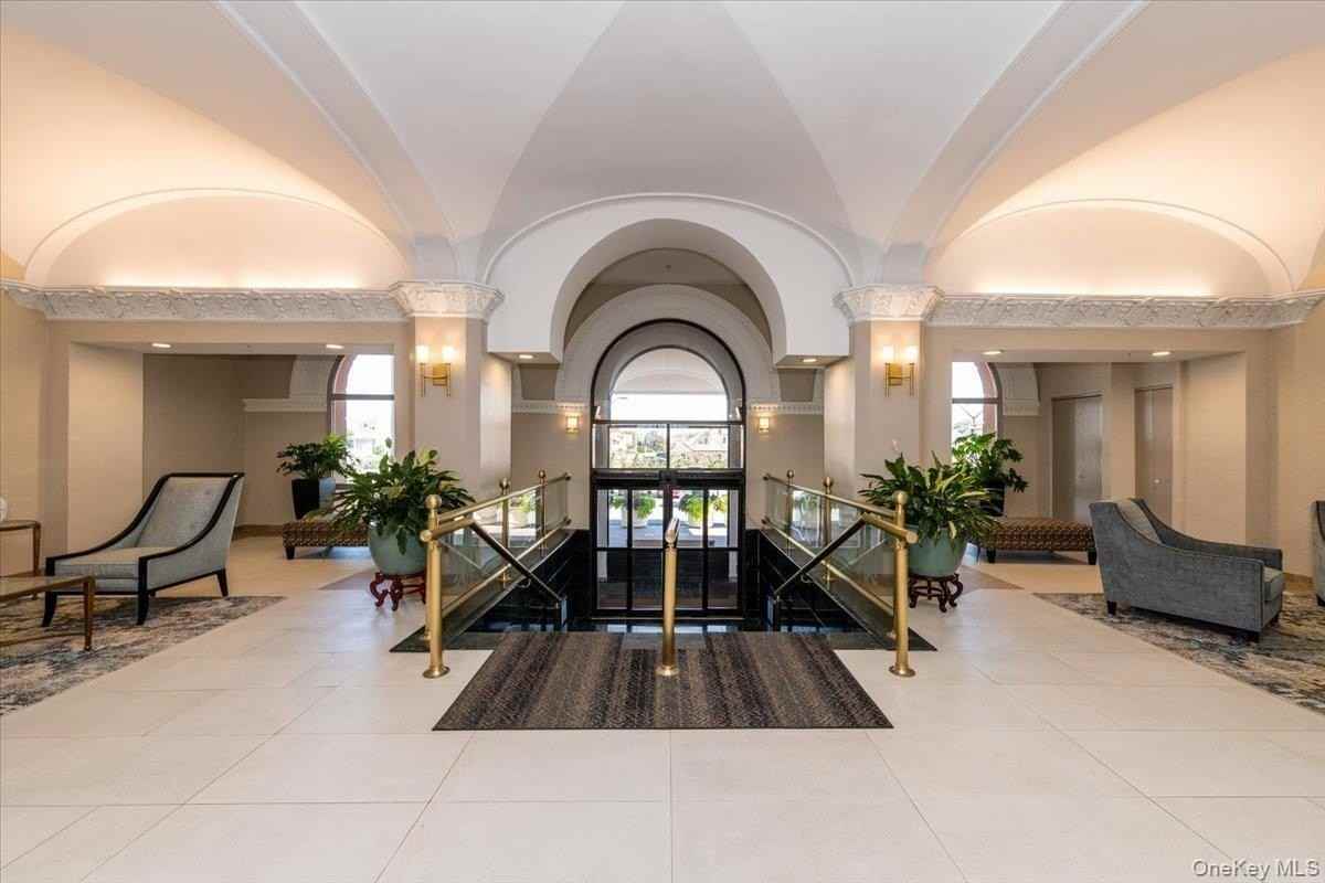 2 Richmond Rd 4th Fl #4thFL - Photo 3 of 26