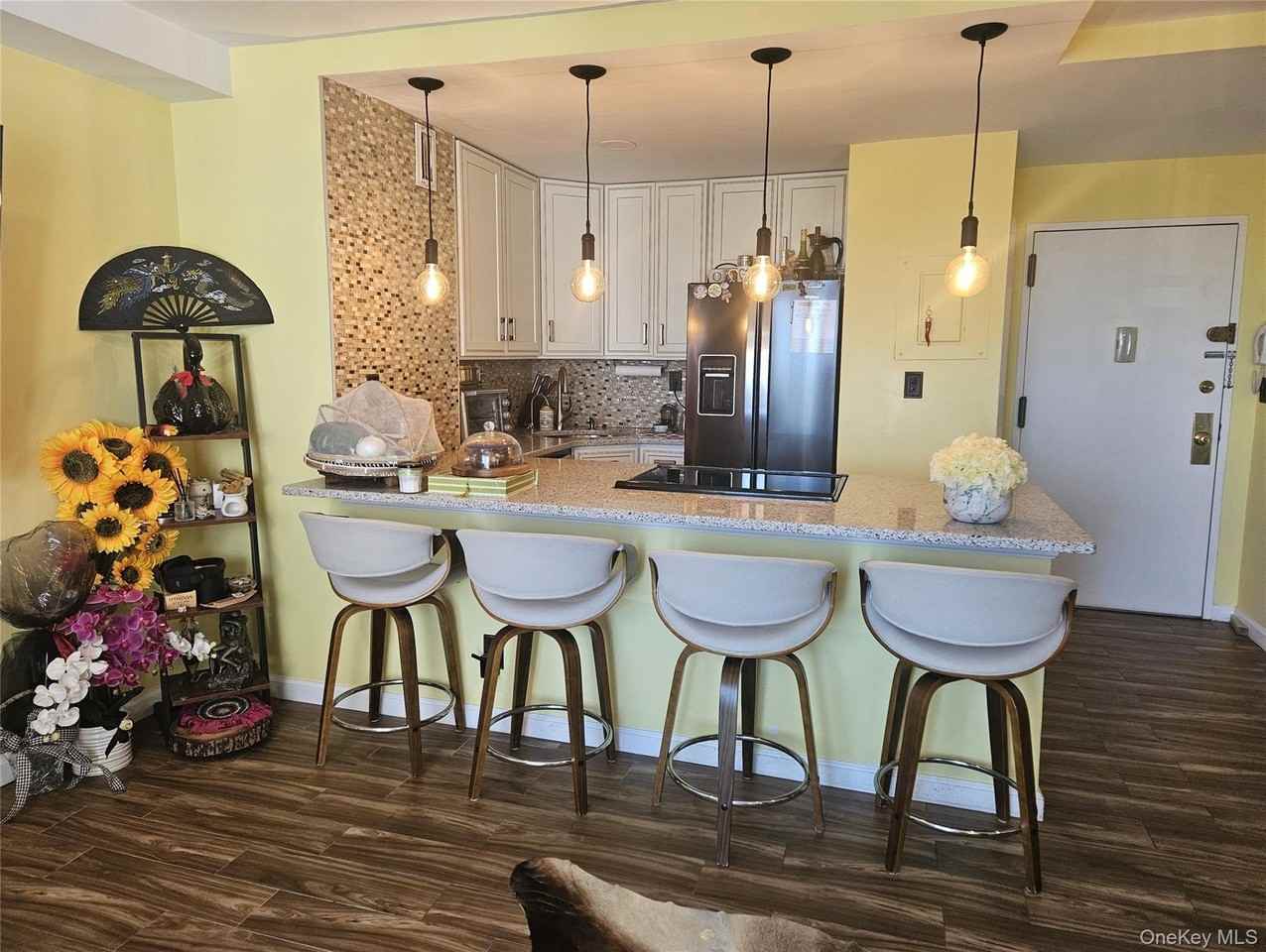 2 Richmond Rd 4th Fl #4thFL - Photo 4 of 26