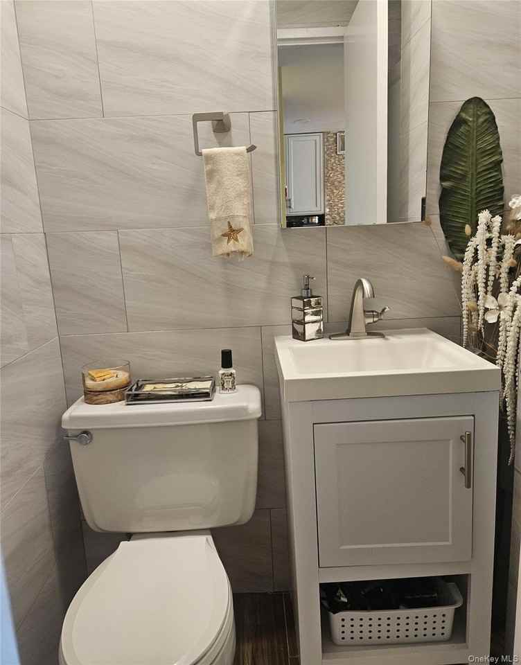 2 Richmond Rd 4th Fl #4thFL - Photo 5 of 26