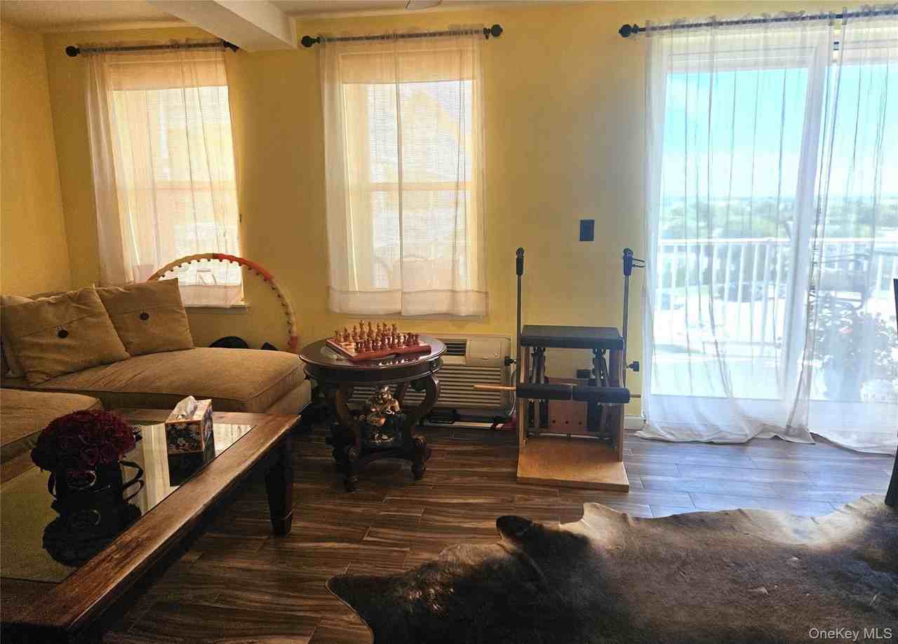 2 Richmond Rd 4th Fl #4thFL - Photo 7 of 26