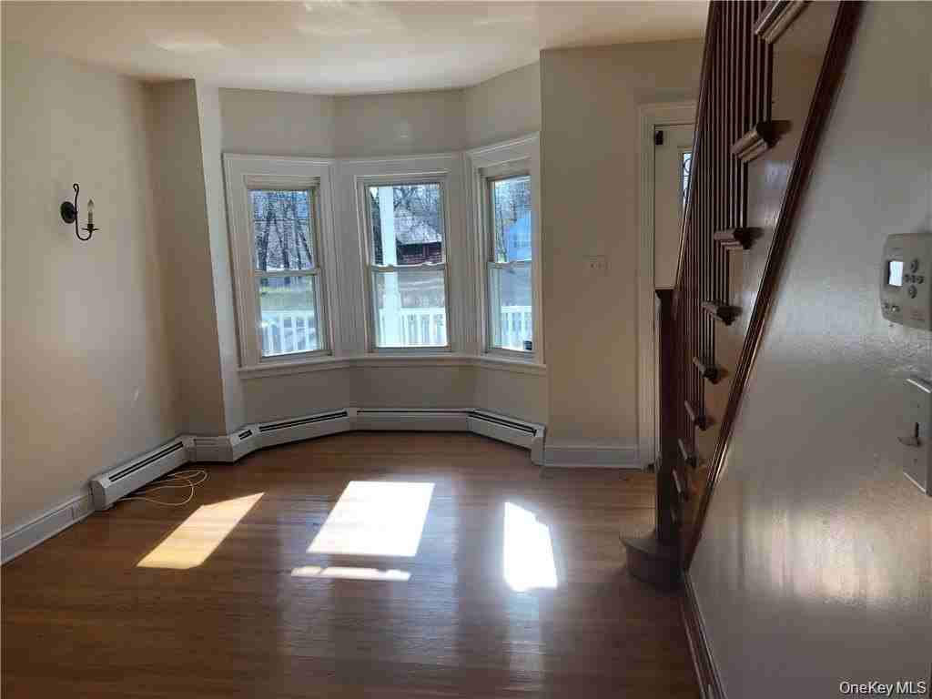 4 Edgewood Dr - Photo 7 of 24