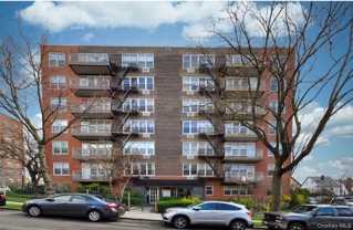 87-05 166th Street #5E - Photo 1 of 1