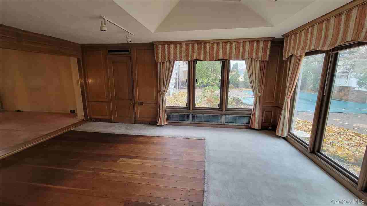 18620 Troon Rd - Photo 5 of 36