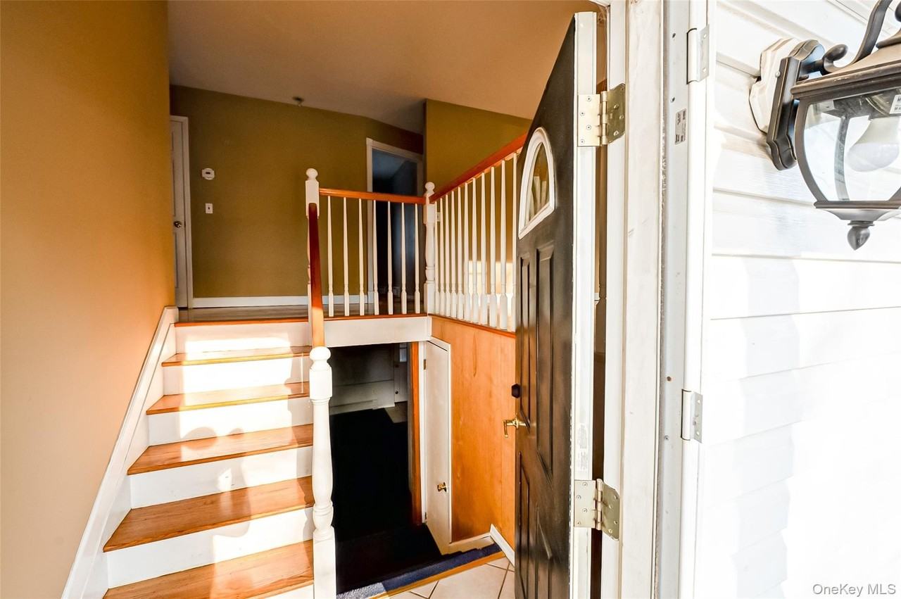 13A Homeland Dr - Photo 2 of 19