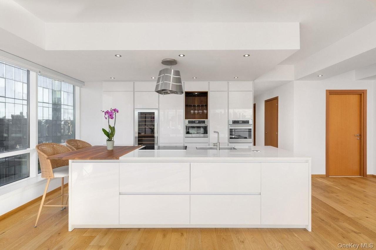 440 Kent Ave Apt 22b #22B - Photo 3 of 17