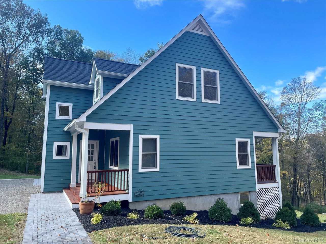 2130 Hunterbrook Rd - Photo 2 of 29