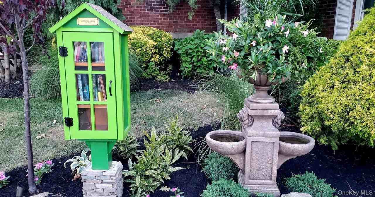 25439 74th Ave Unit 70a21 #70A21 - Photo 2 of 14