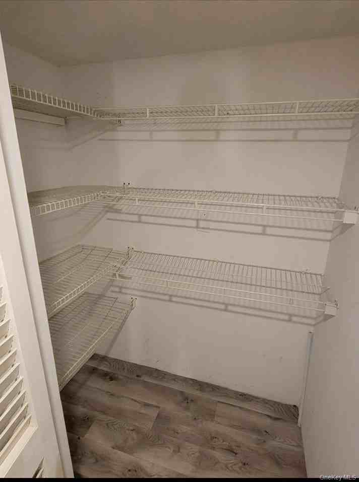 37 Knollcrest Ave - Photo 5 of 8