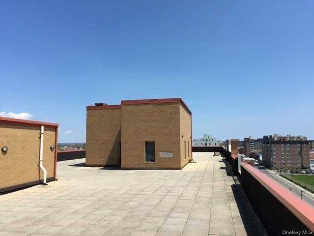 125 E Broadway Apt 501 #501 - Photo 7 of 19