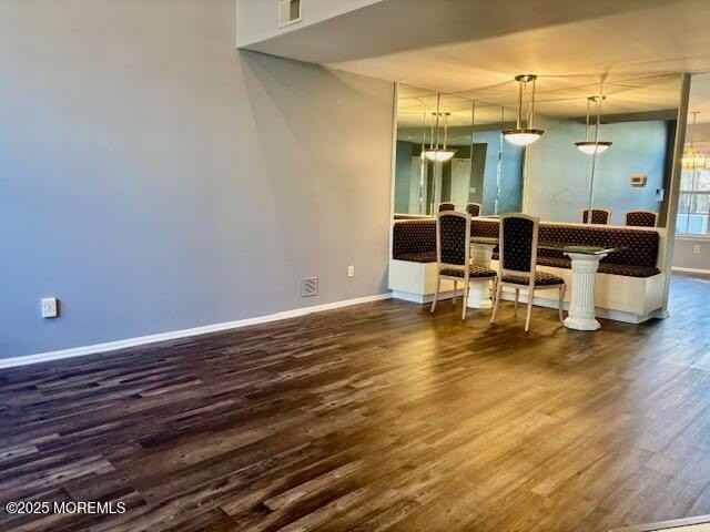 116 Wellington Court - Photo 3 of 18