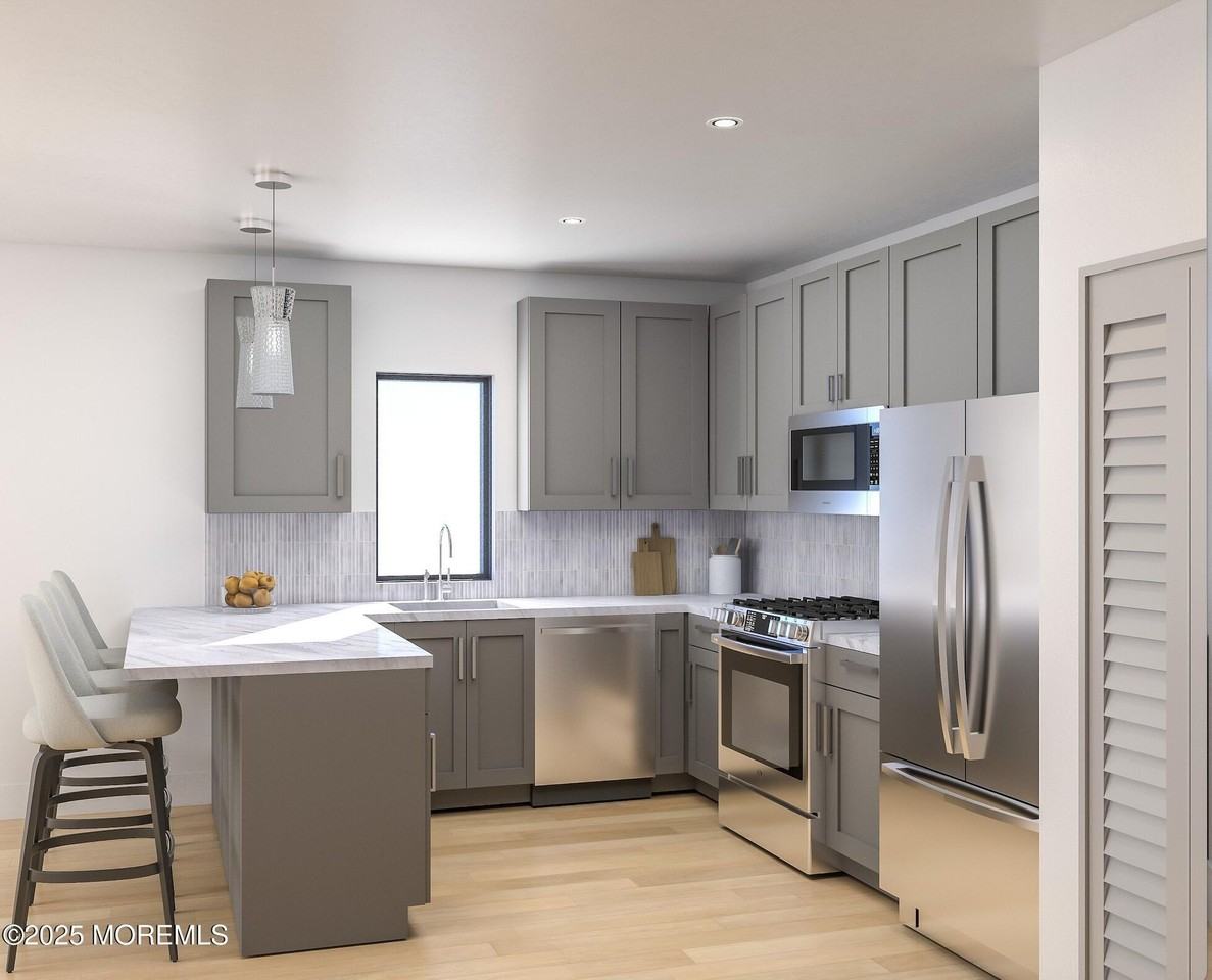 180 Morris Avenue #406