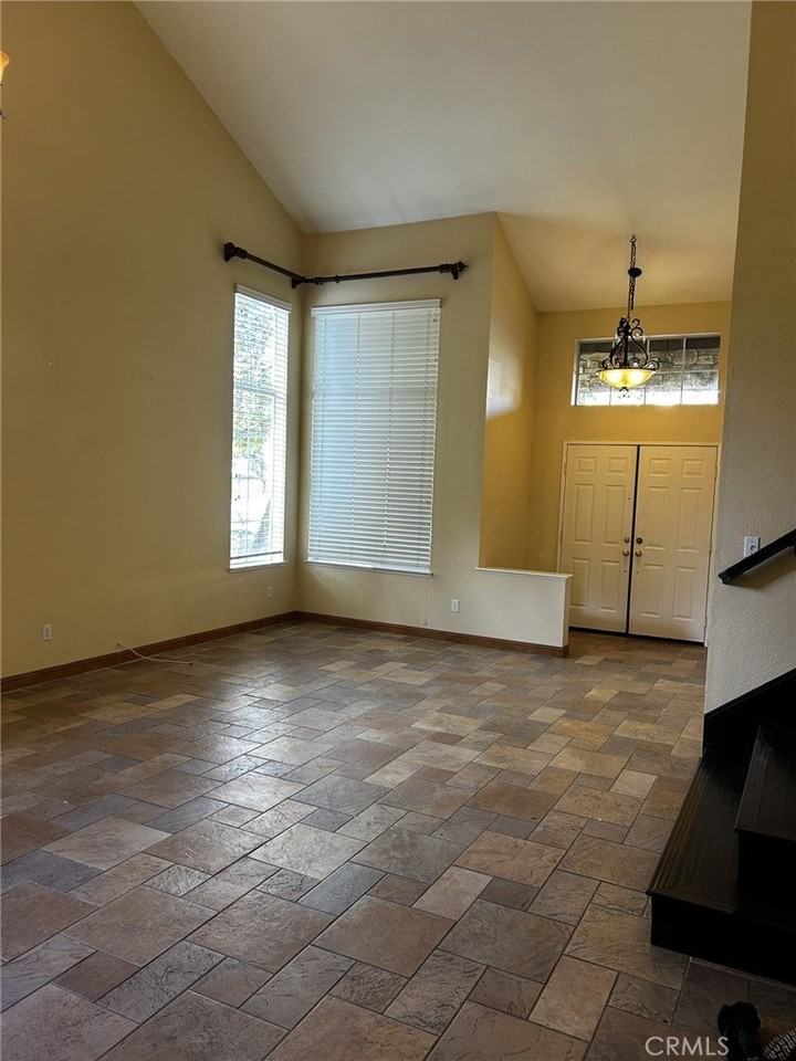 3043 Champion St - Photo 3 of 18