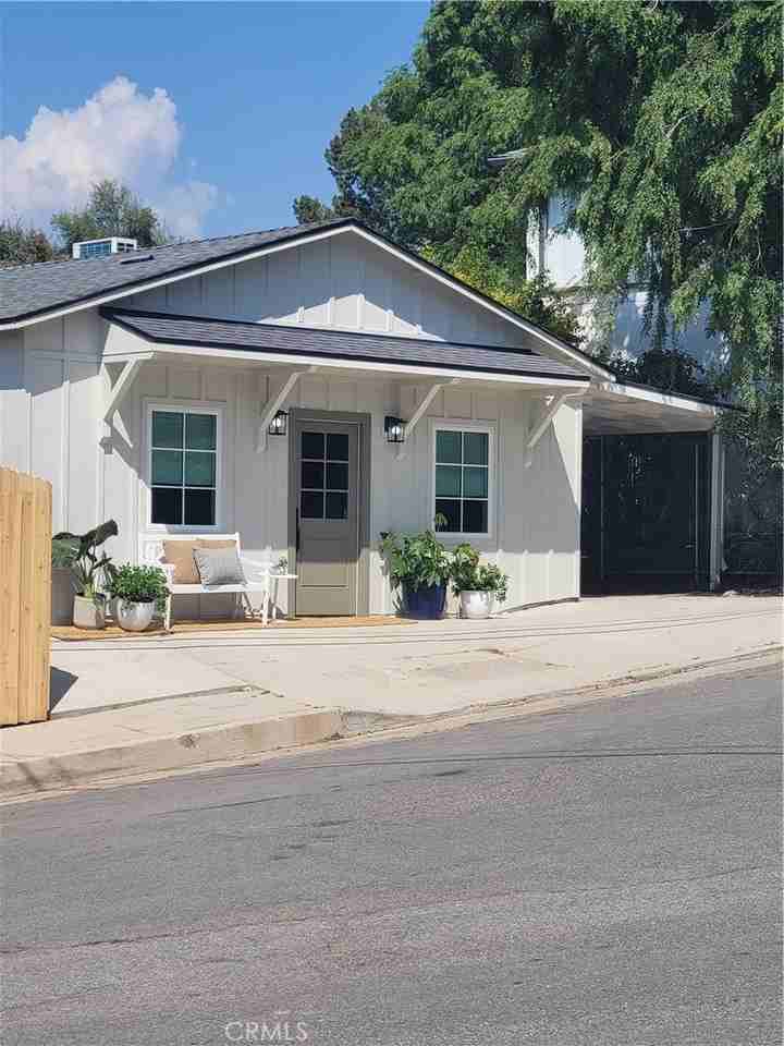 3649 Cazador St - Photo 2 of 16