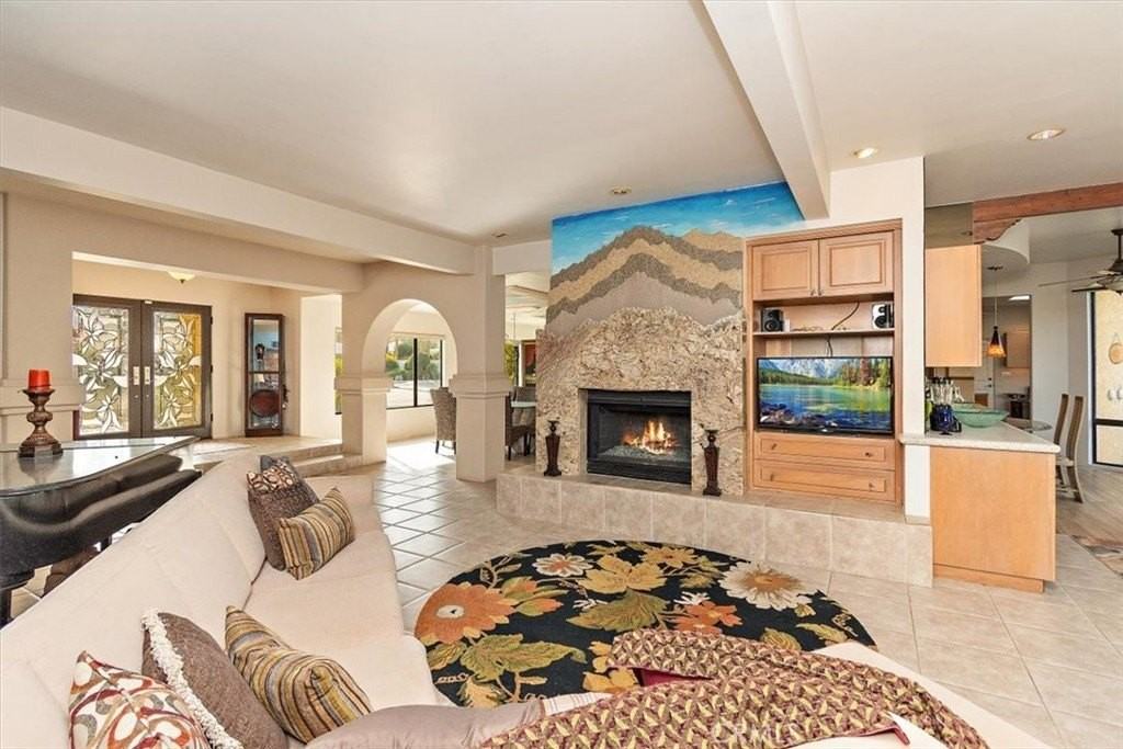 75270 Palm Shadow Dr - Photo 5 of 38