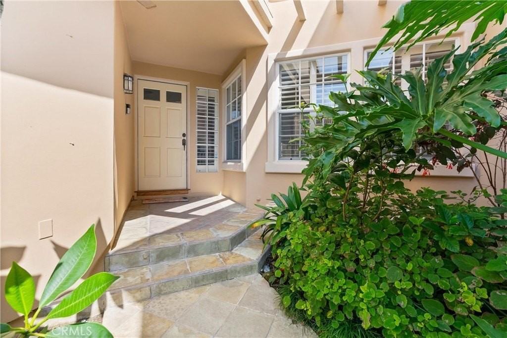 6121 Greenbrier Drive - Photo 2 of 29