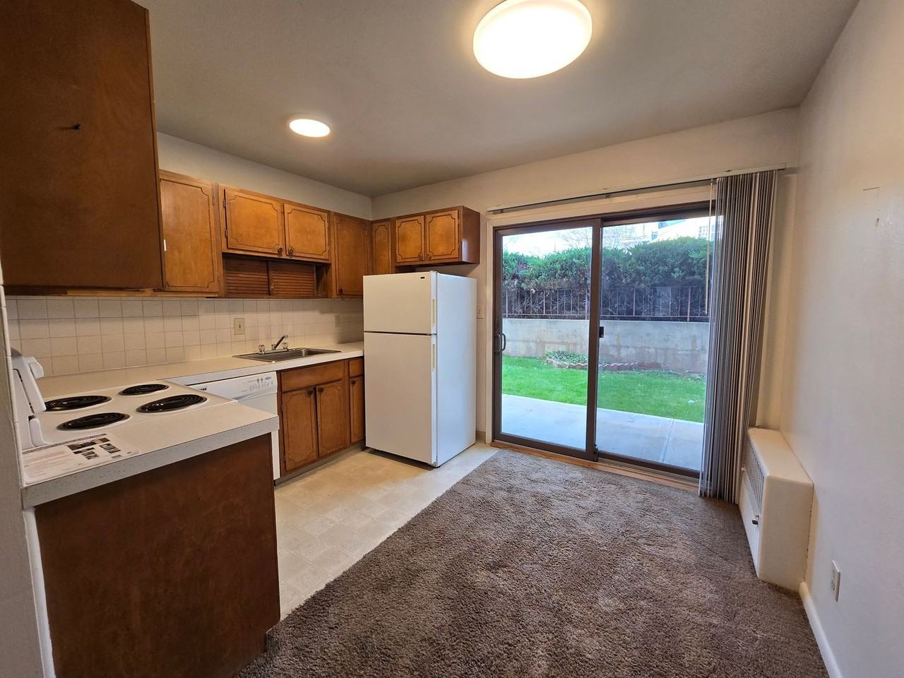 2845 Broadway Street - Photo 4 of 23