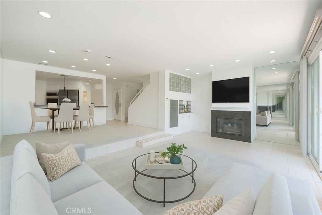 3310 Tempe Dr - Photo 3 of 50