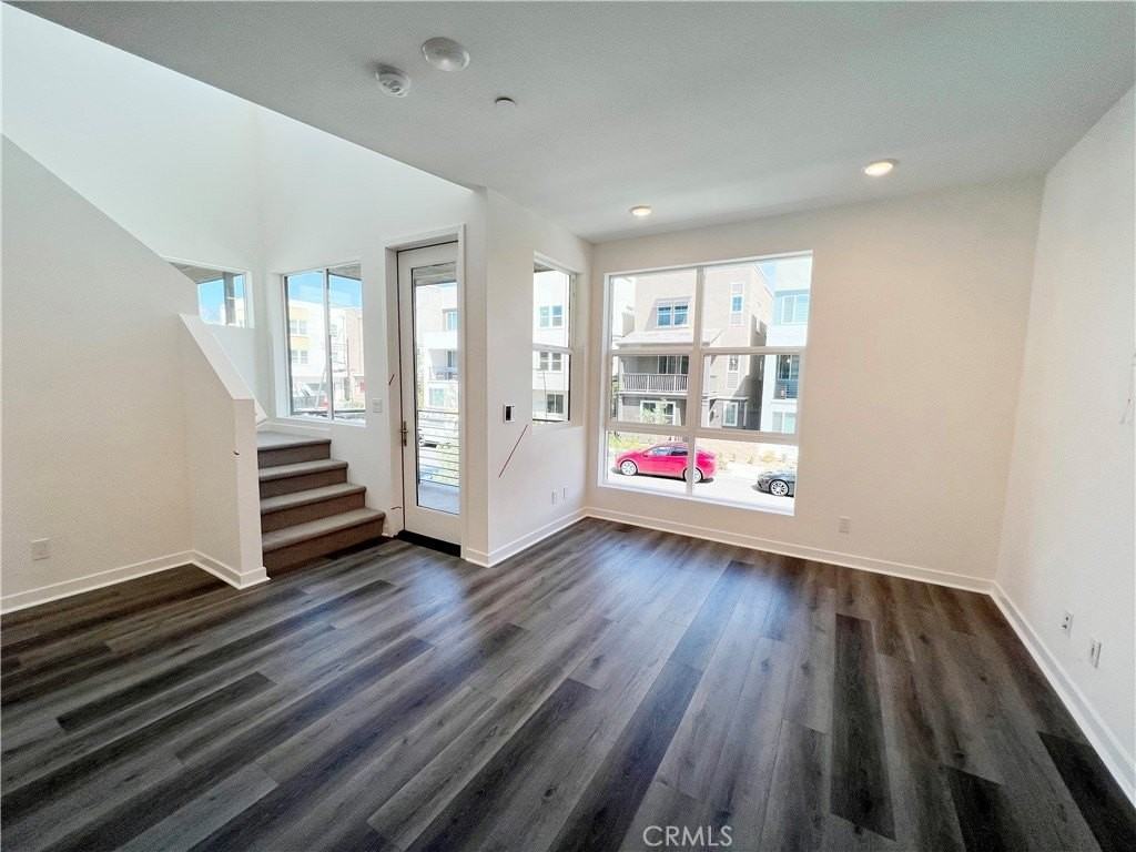 11028 Momentum Dr - Photo 3 of 20