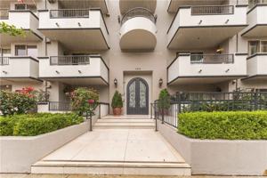 featured image of 11218 Camarillo Street #404