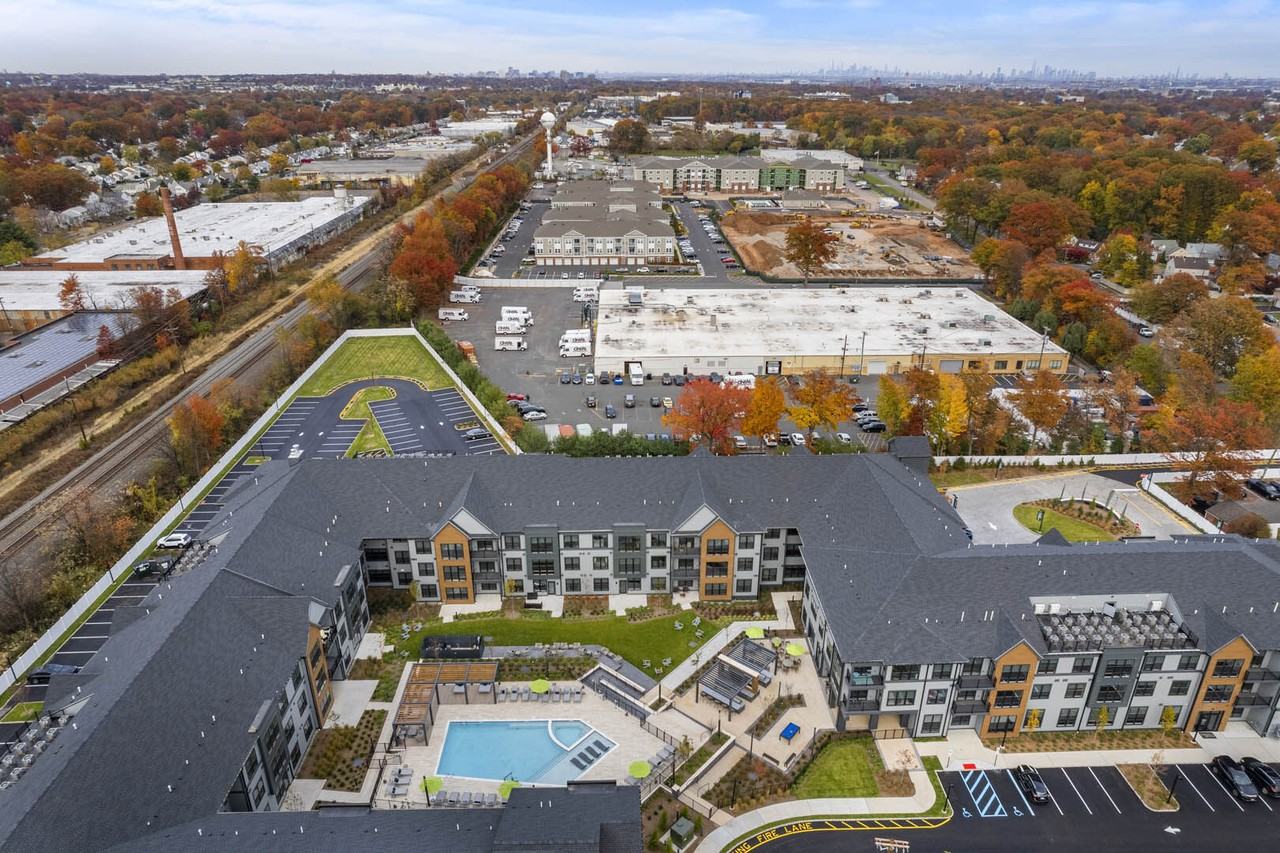 Canter Green - Photo 5 of 50