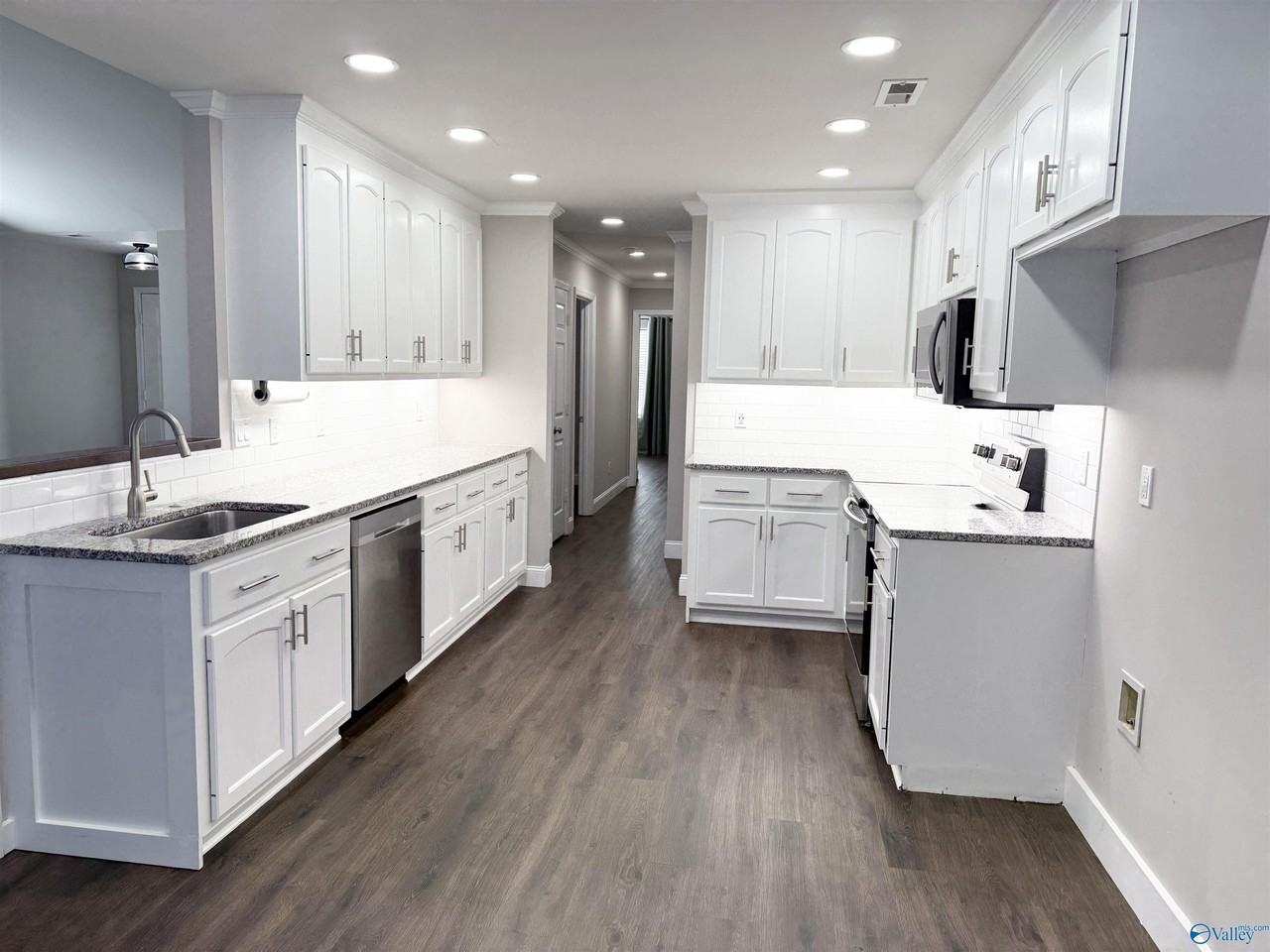 2422 Quail Ridge Ln Sw - Photo 4 of 14