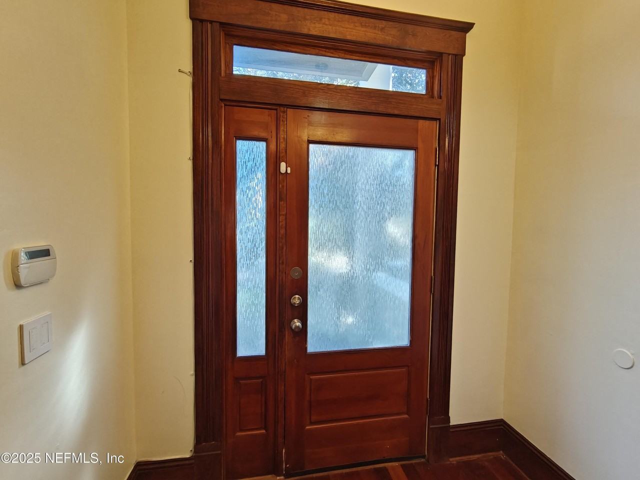 1250 N Liberty St - Photo 7 of 47