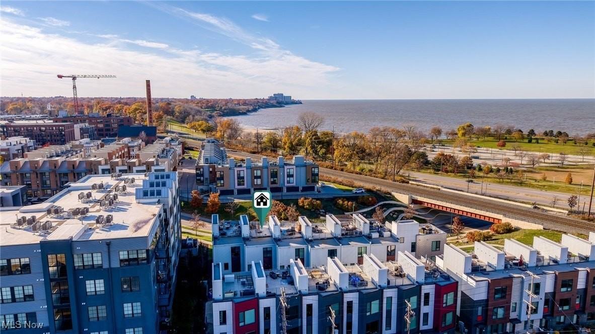 1260 W 70th St - Photo 3 of 32