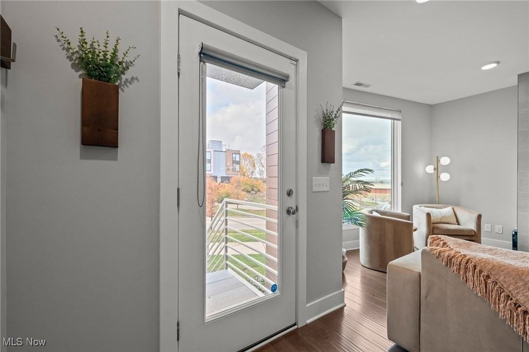 1260 W 70th St - Photo 5 of 32