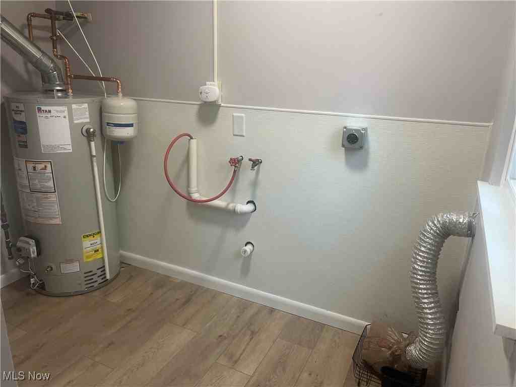 1766 Green Rd - Photo 6 of 12