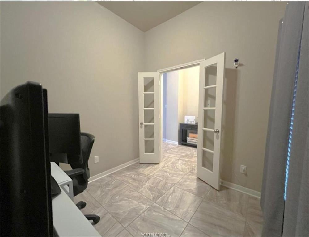 244 Fieldstone Pl - Photo 4 of 20