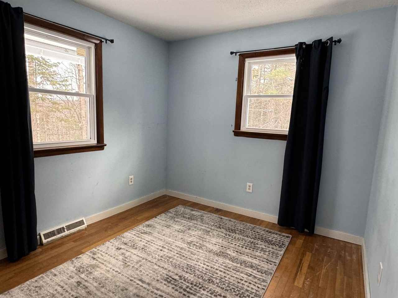 11 Sugarwood Ln - Photo 4 of 7