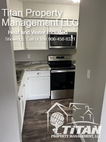 605 Lakeshore Drive - Photo 6 of 32