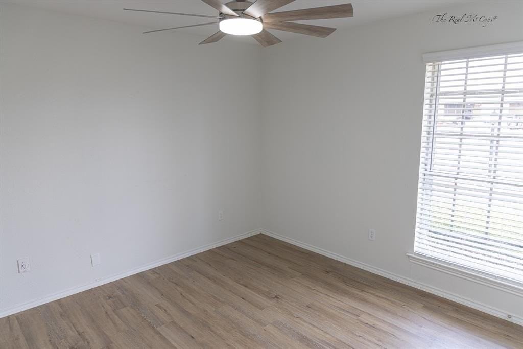 2116 Teakwood Ln - Photo 6 of 20