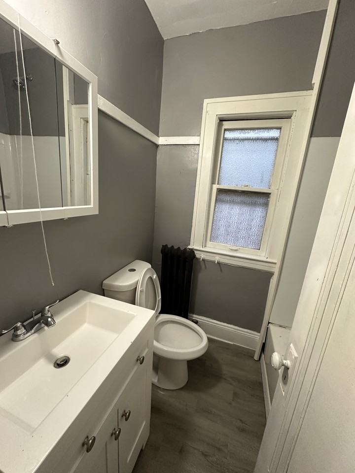 1442 West 101st Street - Photo 2 of 19