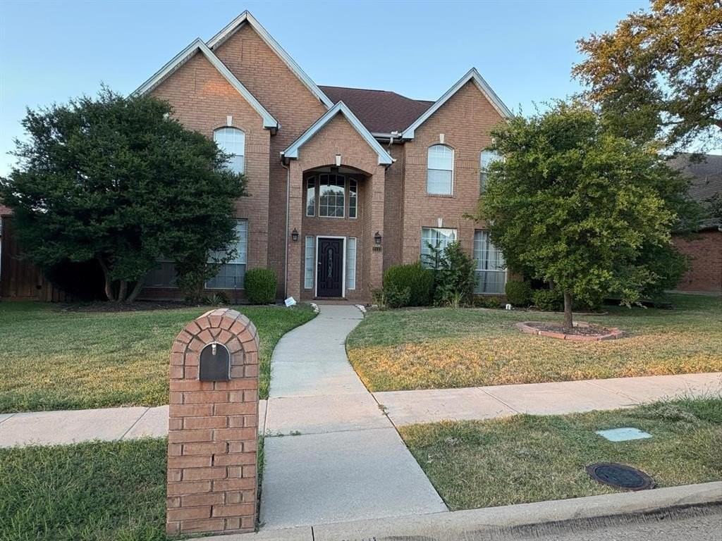 2113 Cannes Drive - Photo 2 of 29