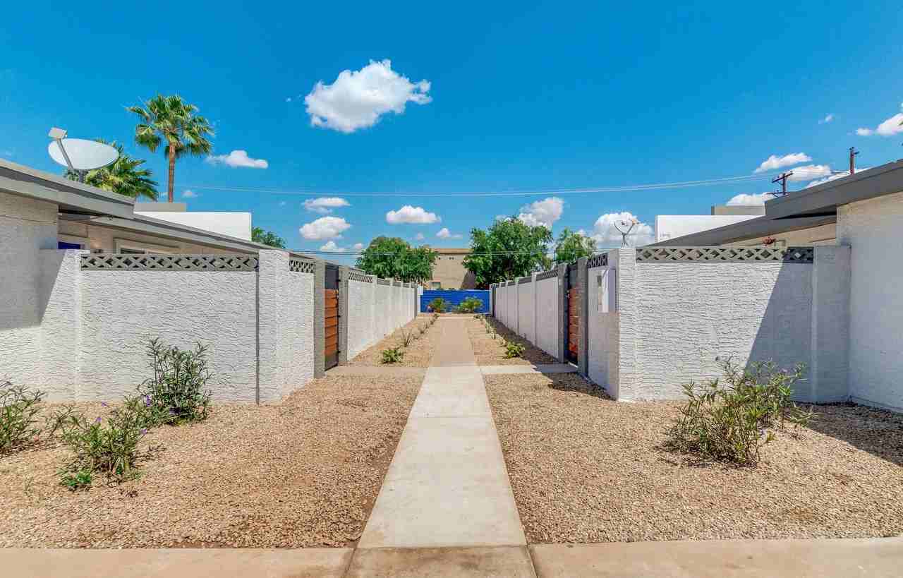 The Yardz - Photo 3 of 31