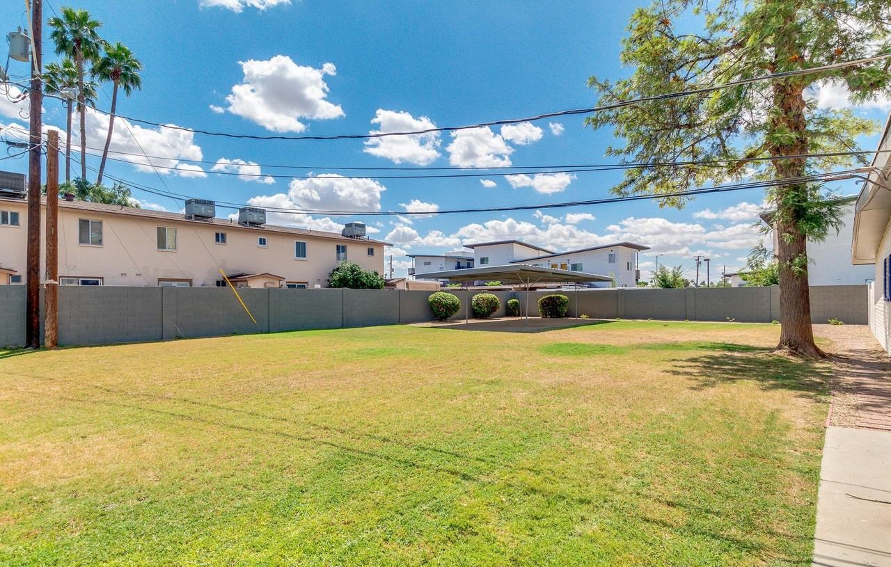 The Yardz - Photo 4 of 31