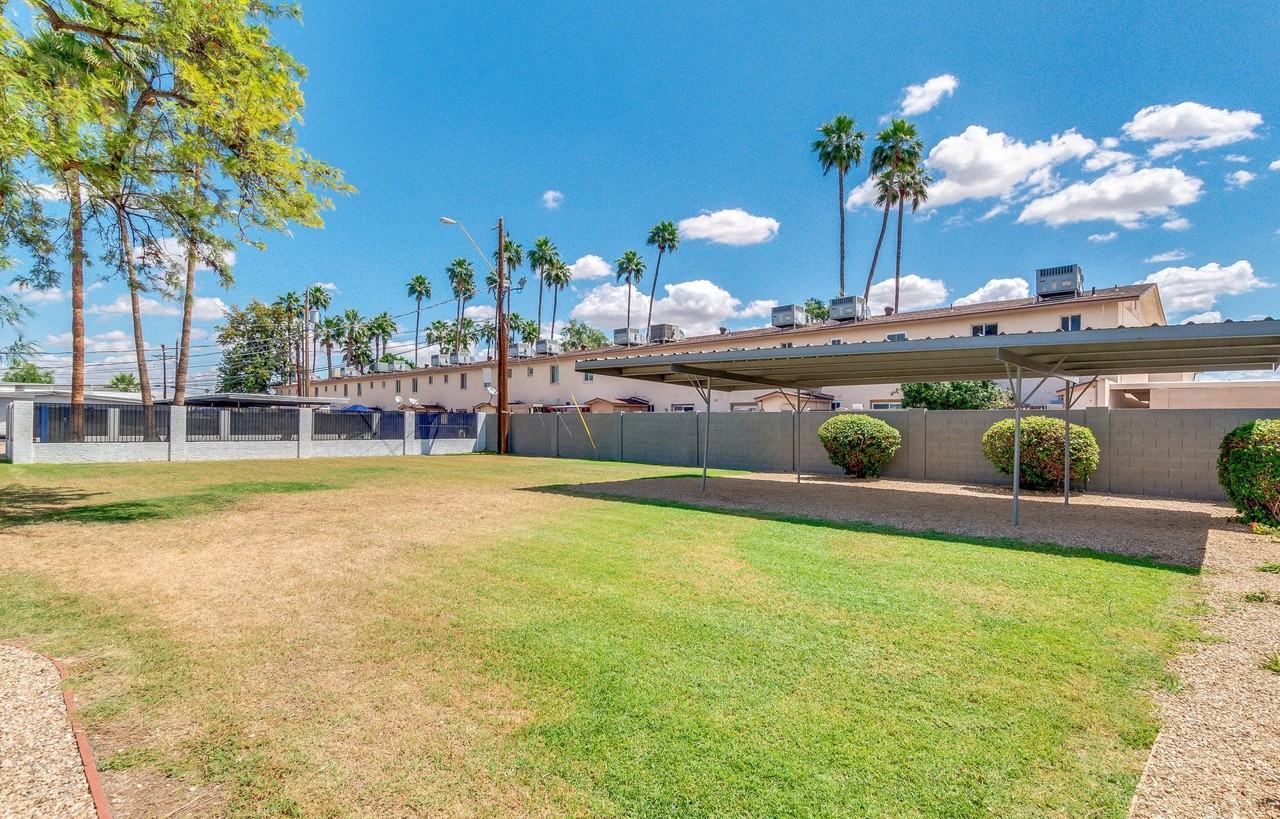 The Yardz - Photo 5 of 31