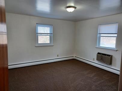 Sussex Court Apartments - Photo 3 of 6