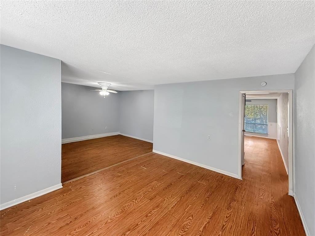 6216 Loydhill Lane - Photo 4 of 21